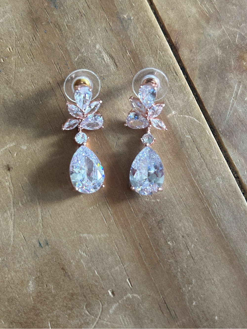 Dangle earrings